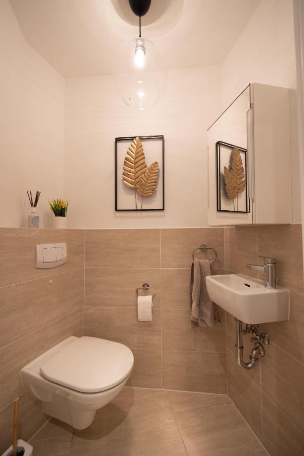 Rooftop Cozy Apartment Near Innerstadt With Ac Viyana Dış mekan fotoğraf